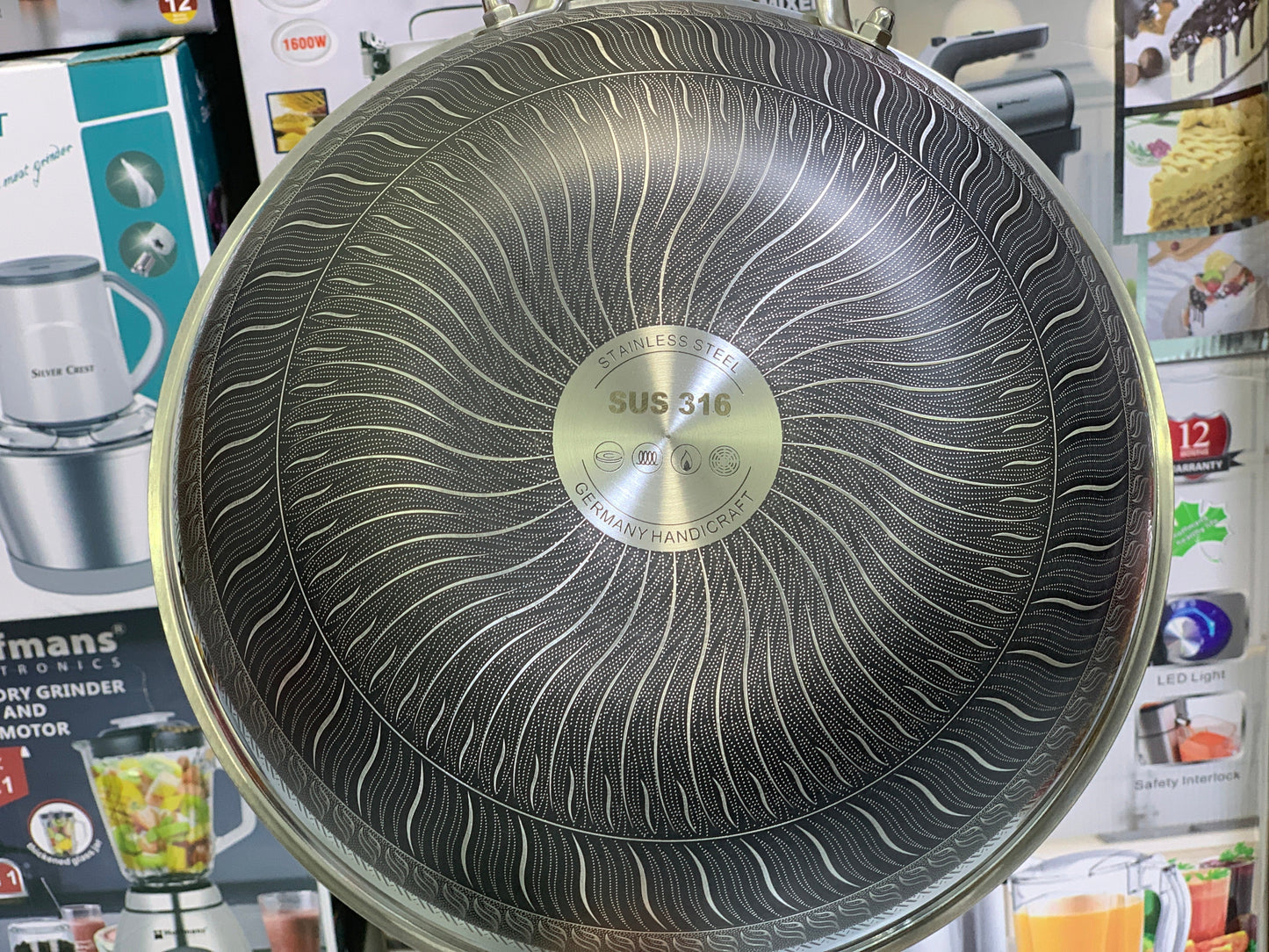 Laser Coated Deep Frying Pan Non Stick and HoneyComb Pattern