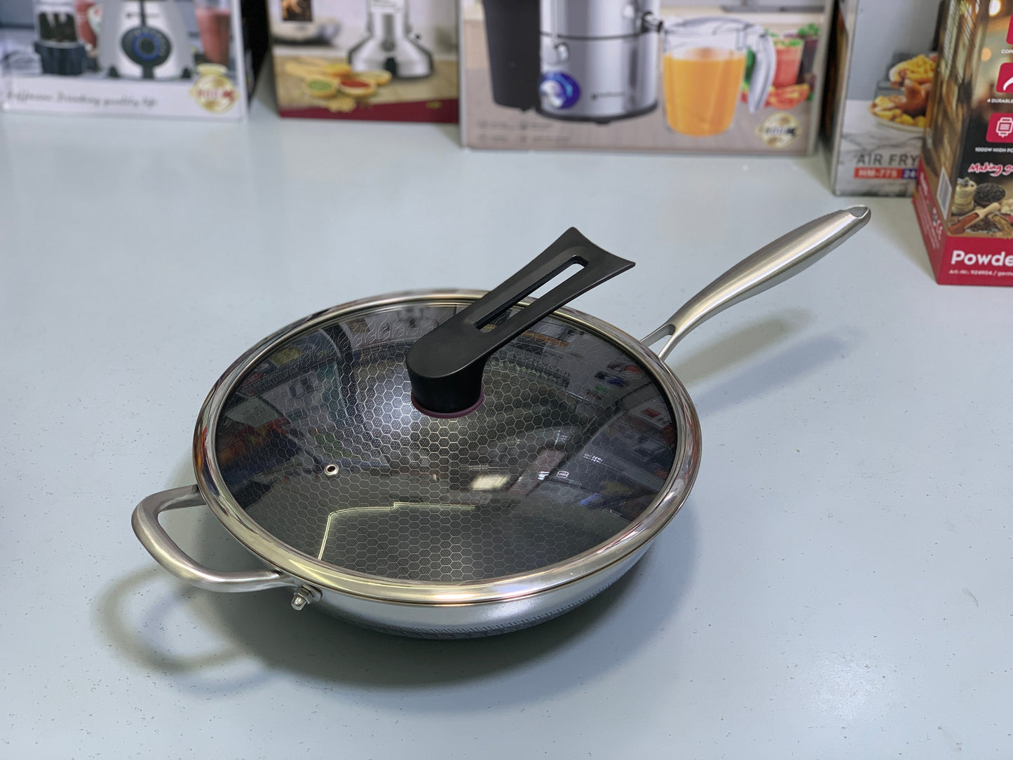 Laser Coated Deep Frying Pan Non Stick and HoneyComb Pattern