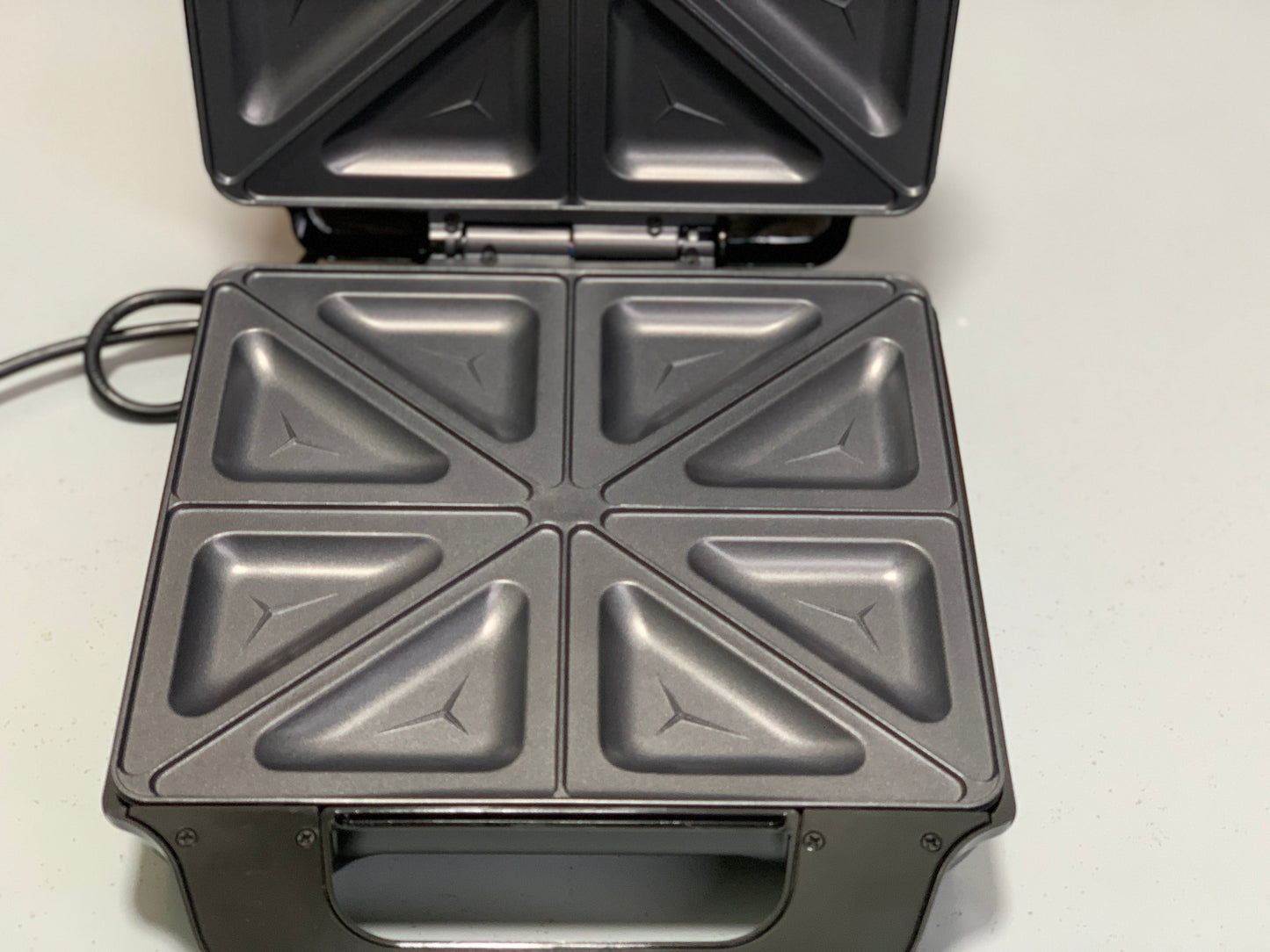 DUBAIZONES™ Silver Crest Sandwich Maker