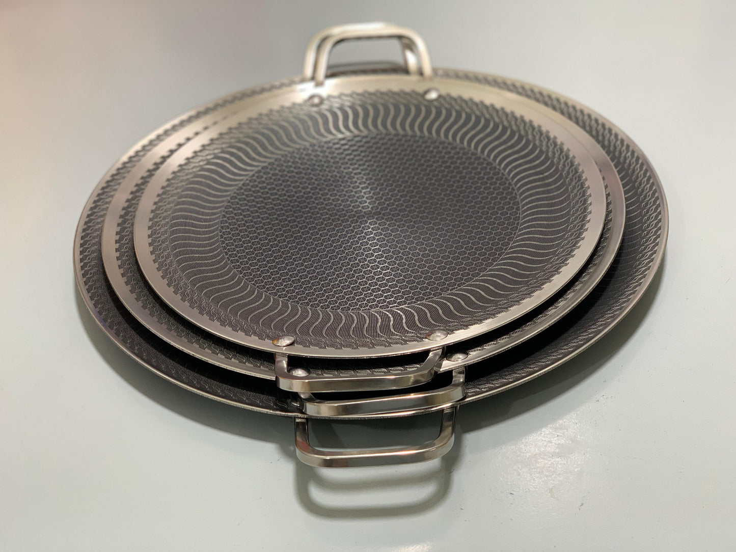 DUBAIZONES™ HoneyComb Laser Coating Tawa , Stainless Steel