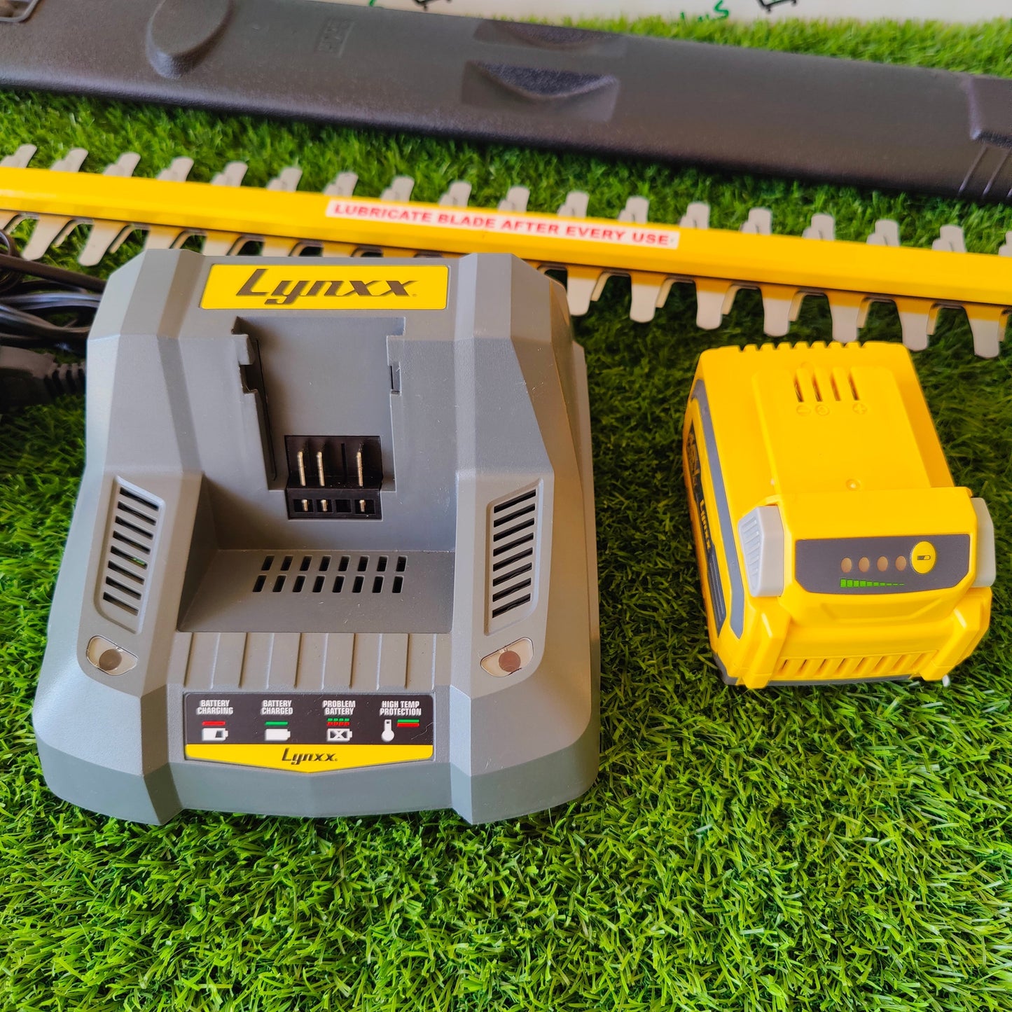 DUBAIZONES™ import USA Lynxx Cordless Hedge Trimmer 40V