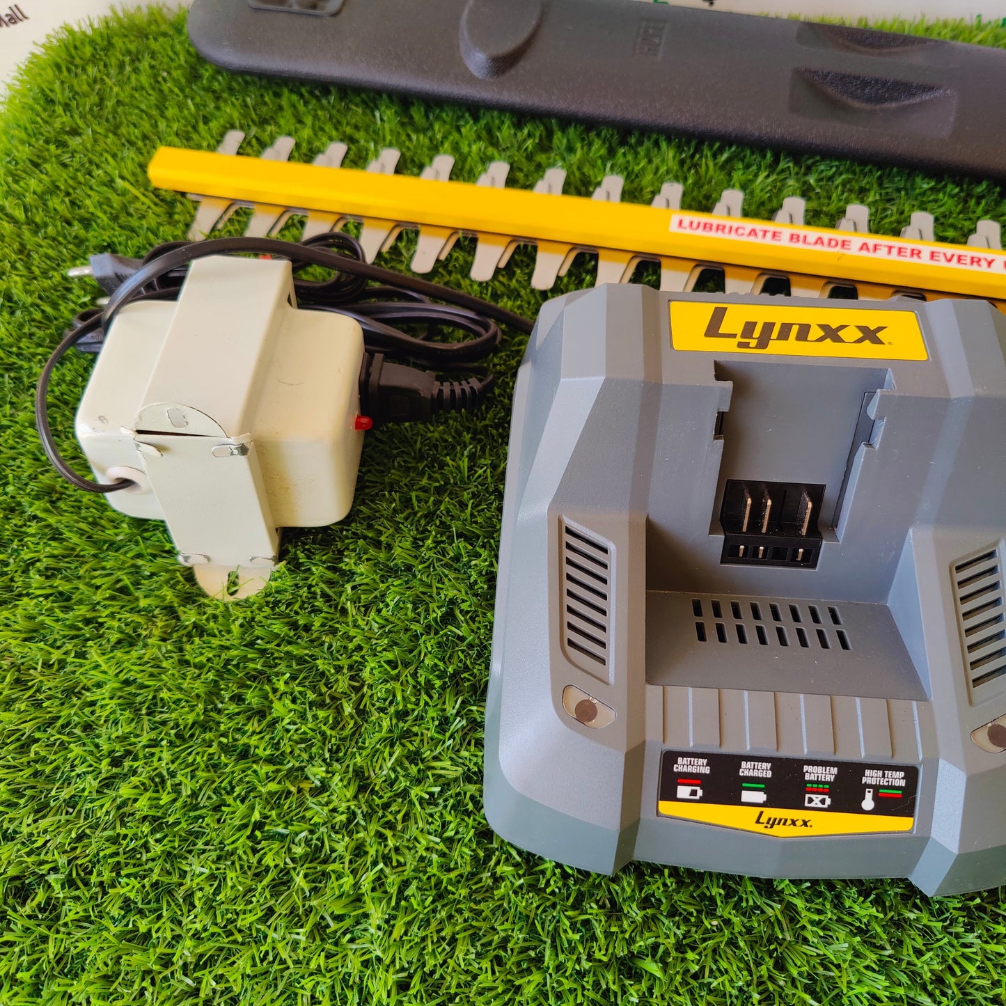 DUBAIZONES™ import USA Lynxx Cordless Hedge Trimmer 40V