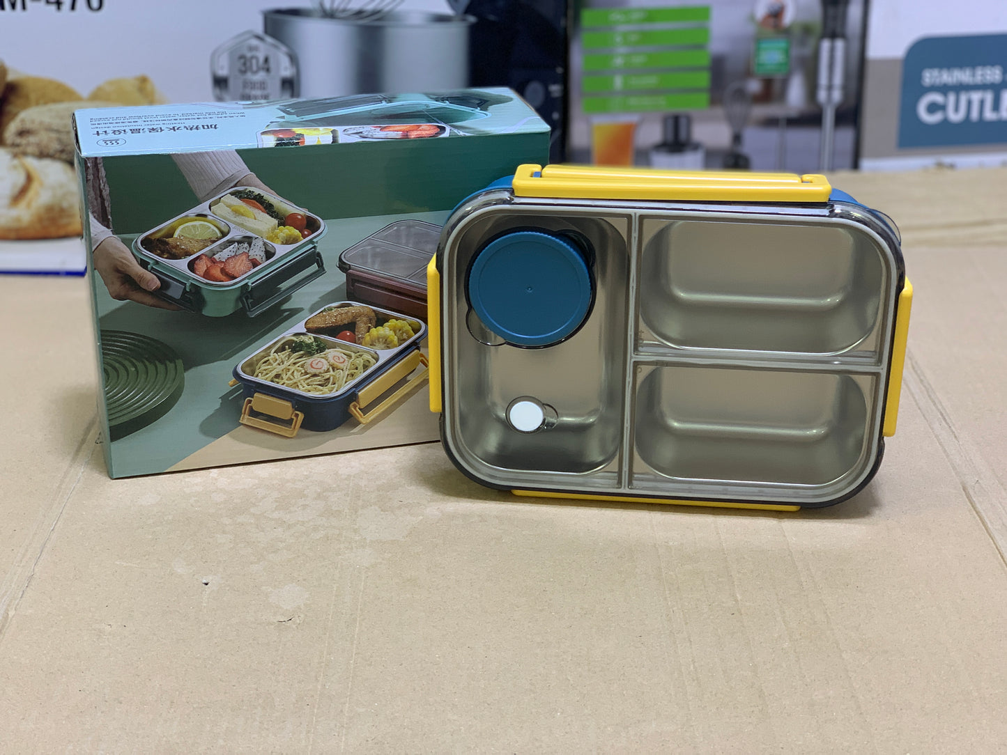 Back to School Offer Lunch box and Water Bottle