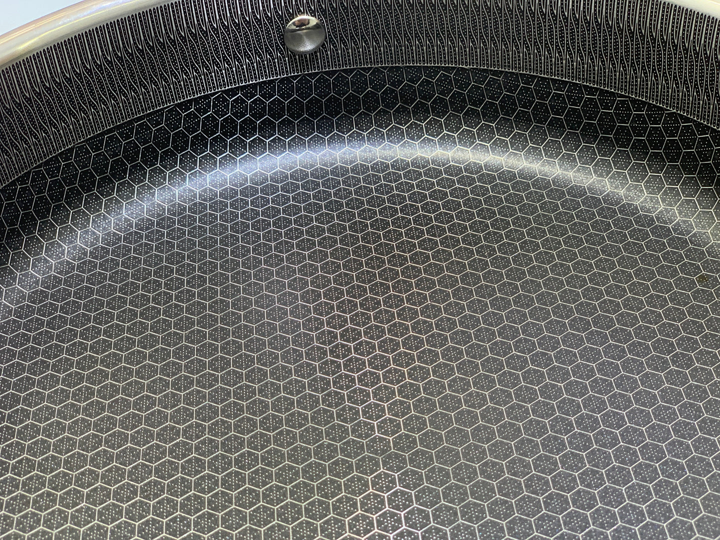 30 cm and 32 cm Laser Coating Shallow Casserole