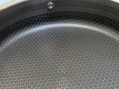 30 cm and 32 cm Laser Coating Shallow Casserole