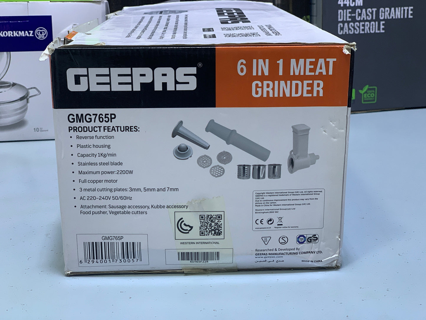 Original Geepas 6 in 1 Meat grinder 2200w with reverse function