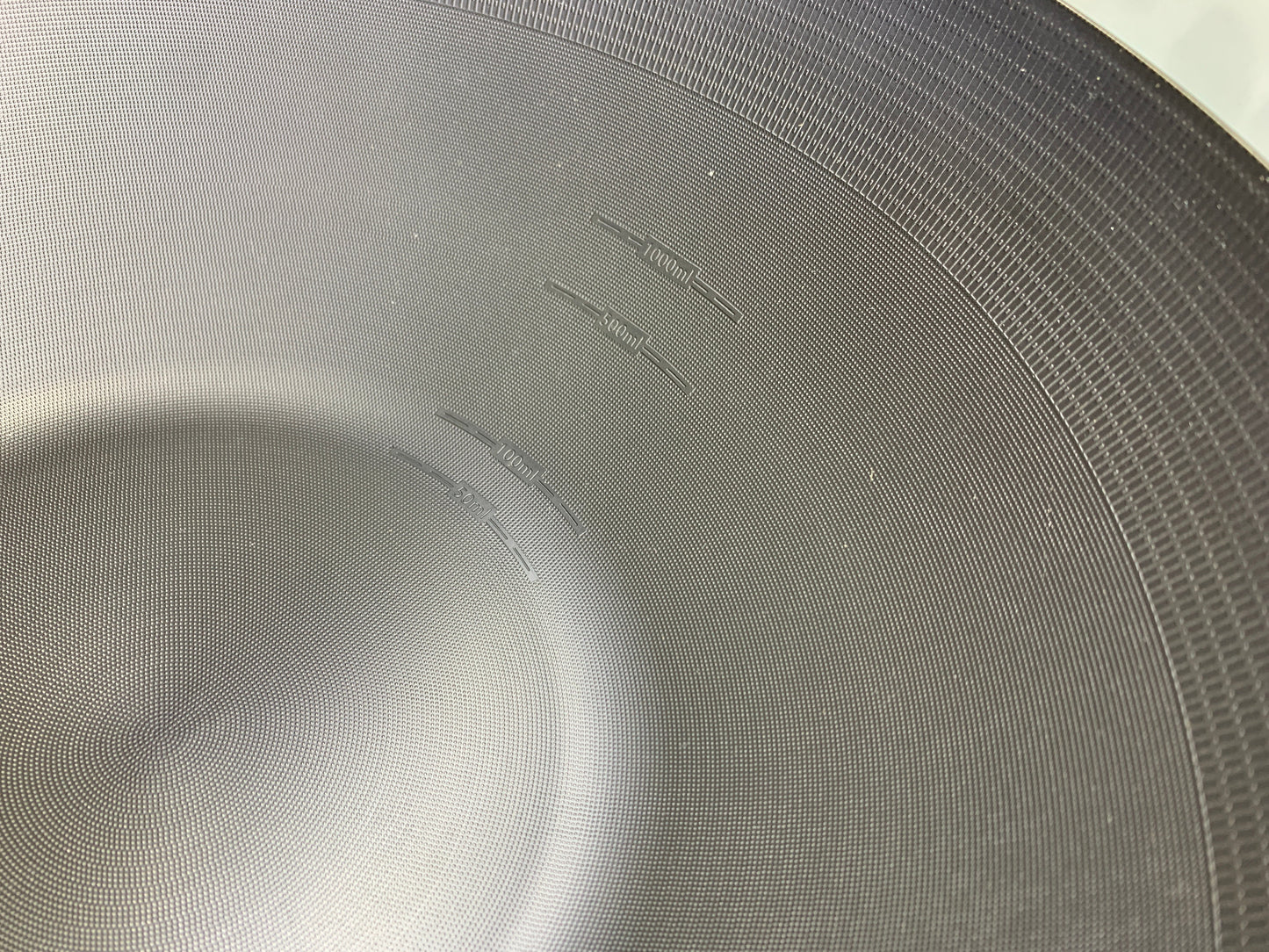 DUBAIZONES™ Dotted Pattern Laser Coating Deep Frying with Wooden Handle