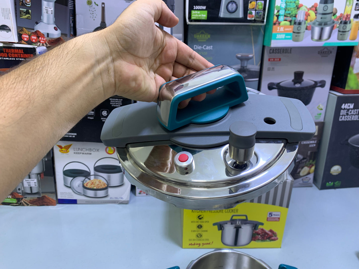 Kolax Pressure Cooker 6L and Stainless Steel 18/10 Capsule bottom