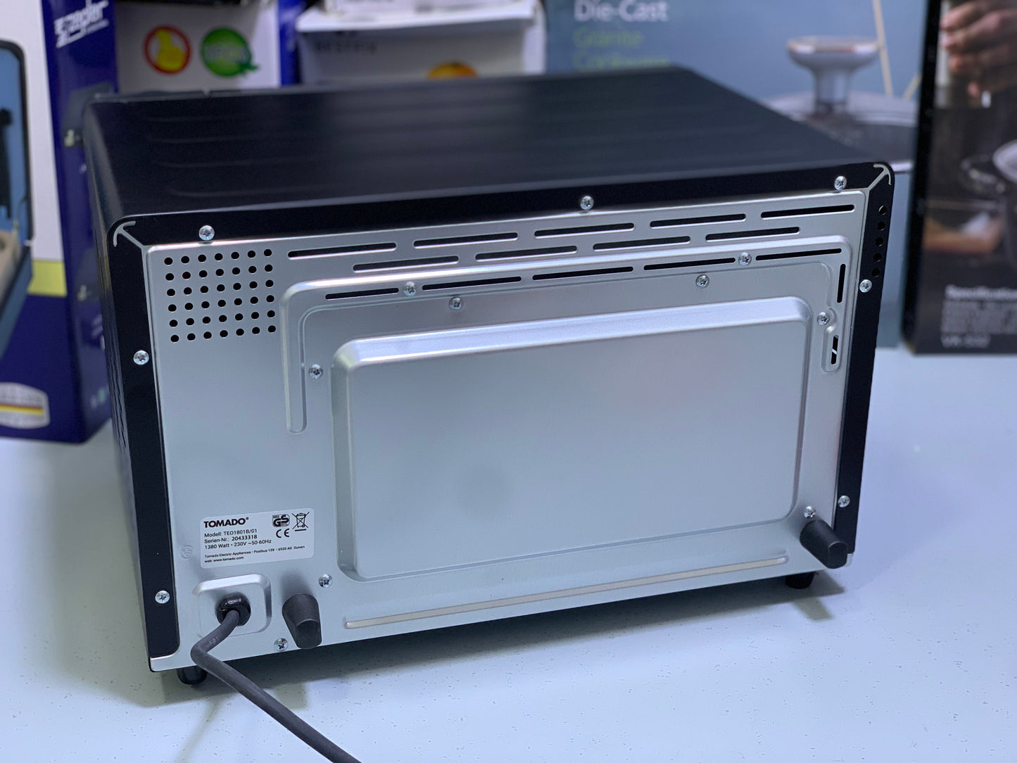 Tomado Electric Oven 18L