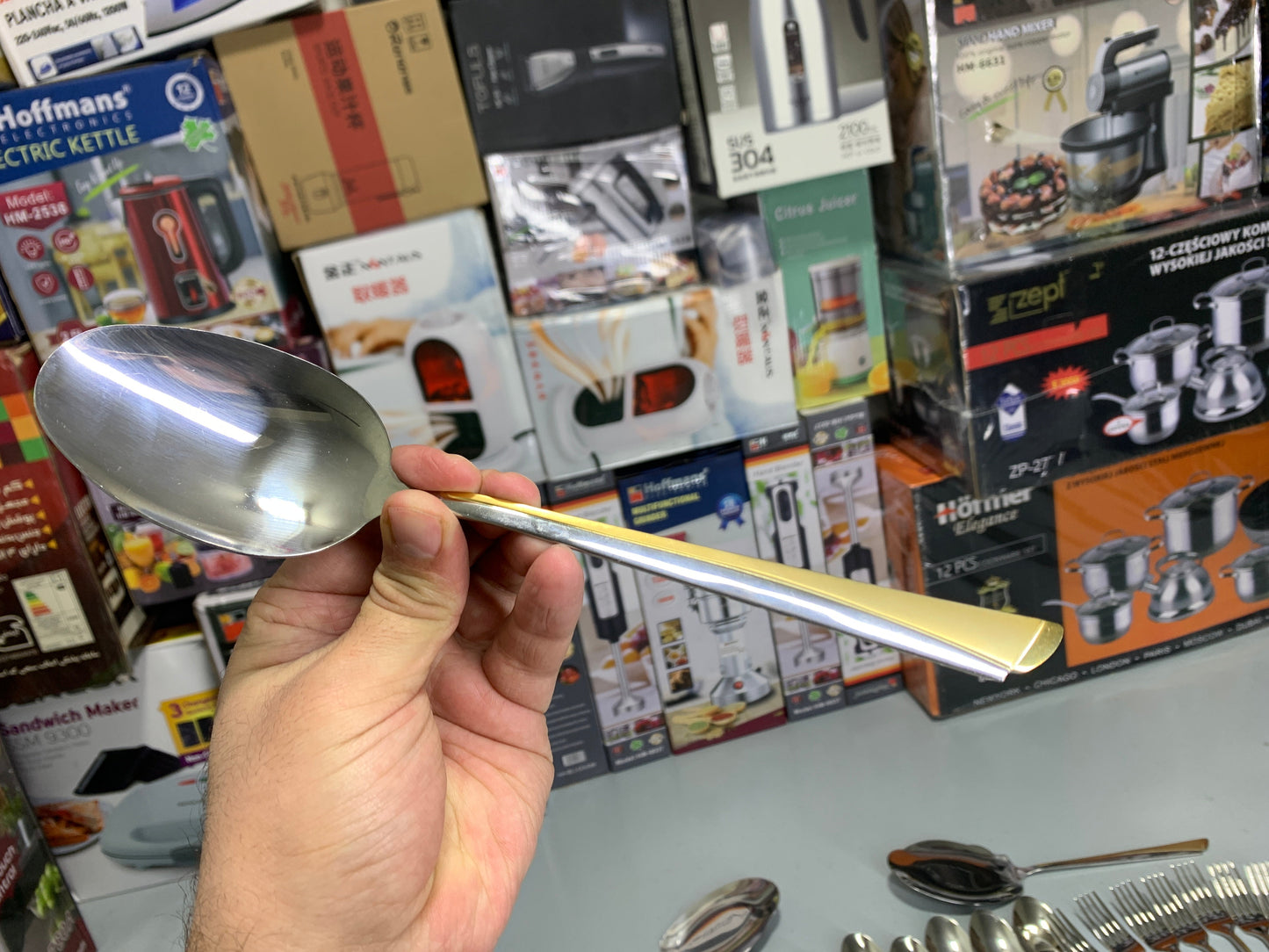 DUBAIZONES™ 84 Pieces High Quality Cutlery Set For 18 Persons