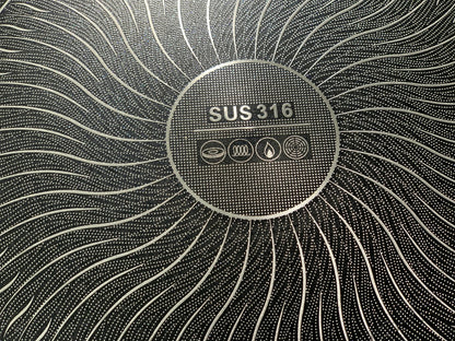 Laser Coating Tawa with Folding Wooden Handle 34cm