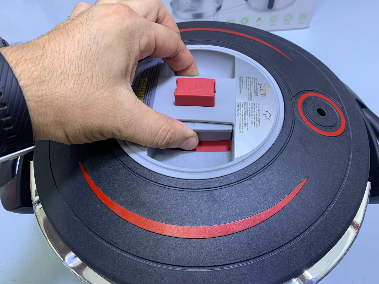 Hannover 3 in 1 18/10 Stainless Steel Pressure Cooker 6L and 8L