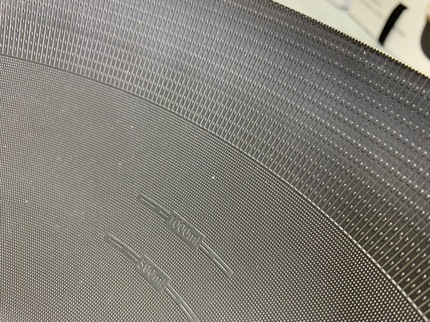 DUBAIZONES™ Dotted Pattern Laser Coating Deep Frying with Wooden Handle