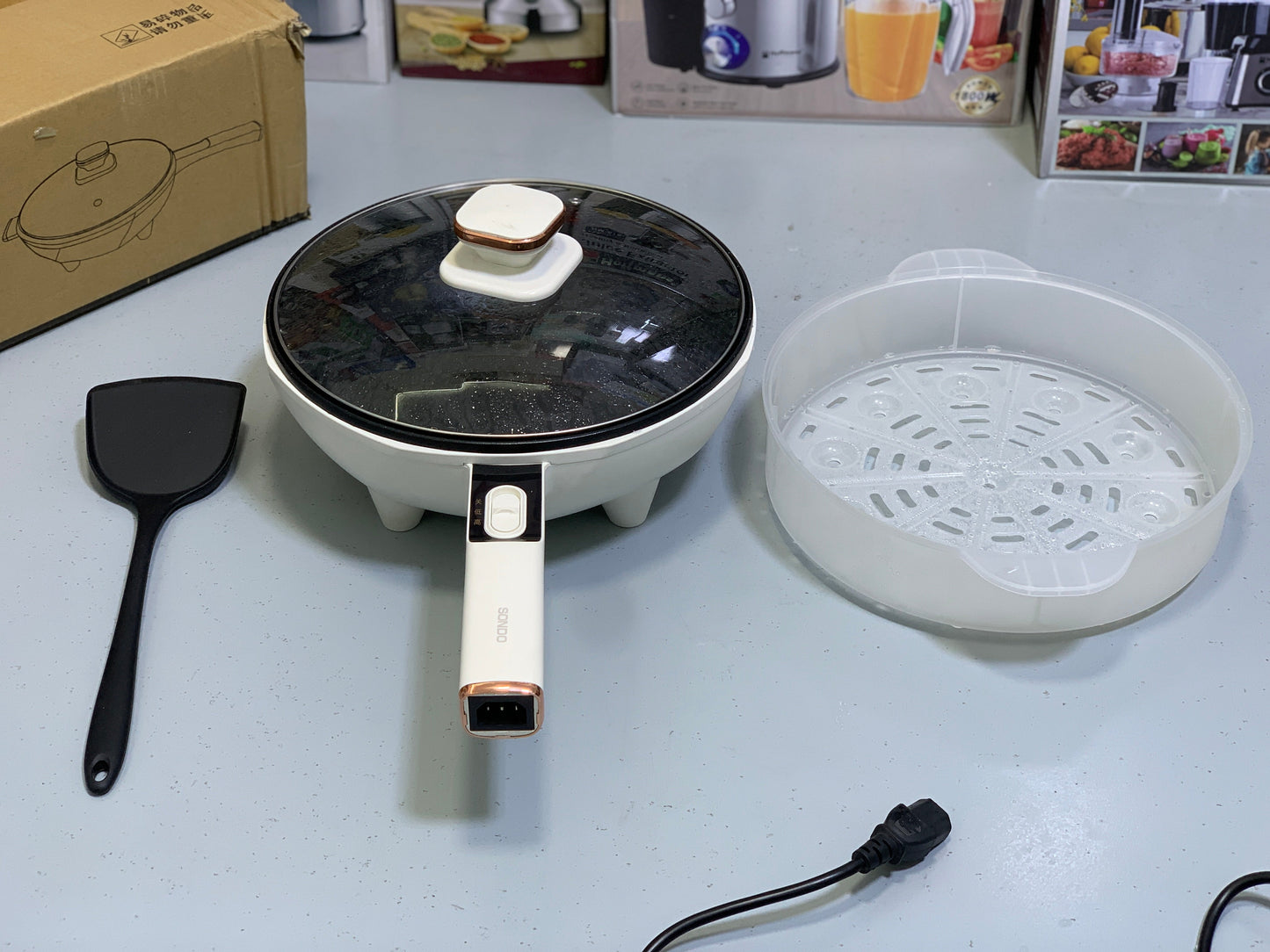 Multifunctional Electric Frying Pan and Steamer with Silicone Spoon