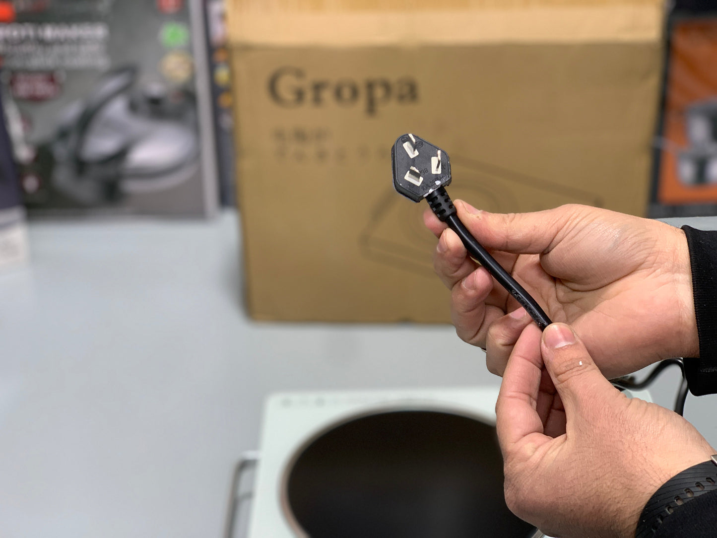 DUBAIZONES™ Gropa Electric Stove 3500w