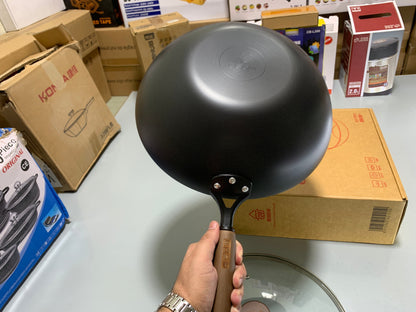 DUBAIZONES™ Dotted Pattern Laser Coating Deep Frying with Wooden Handle