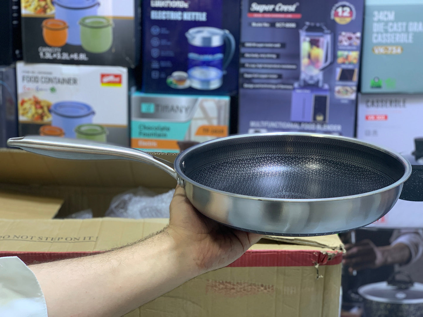 Laser Coating Shallow Frying Pans without lid