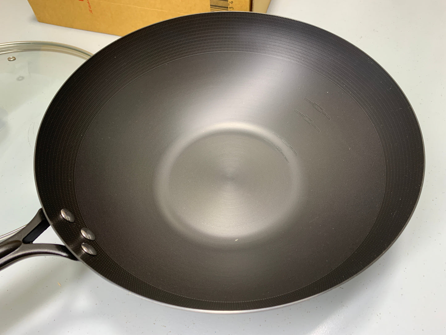 DUBAIZONES™ Dotted Pattern Laser Coating Deep Frying with Wooden Handle