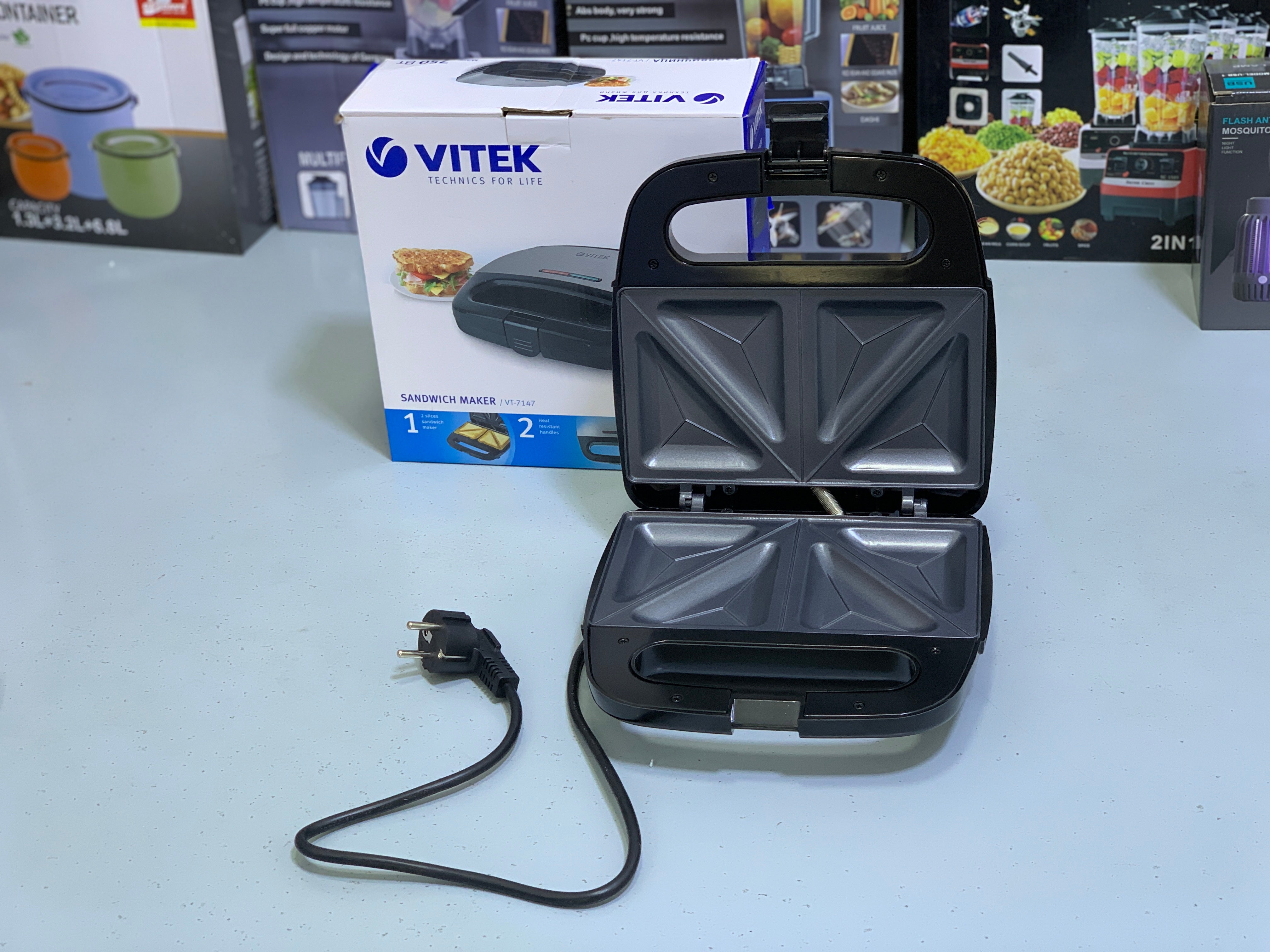 VITEK Sandwich maker 750w Cool touch Handles Model: VT-7147 – dubaizones
