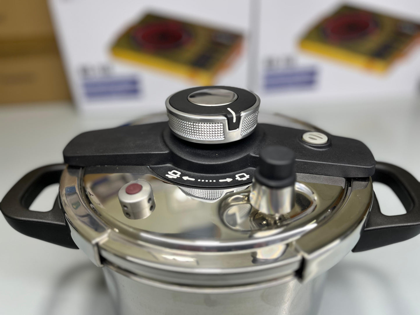 DUBAIZONES™ 3 in 1 Pressure Cooker 6L & 4L